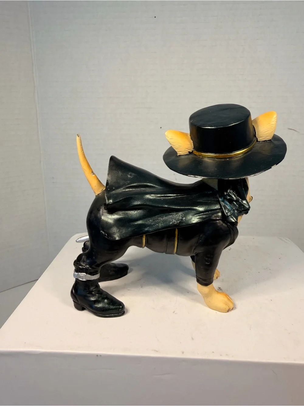 Westland Giftware Aye Chihuahua 'Chirro' Zorro Inspired Dog Figurine